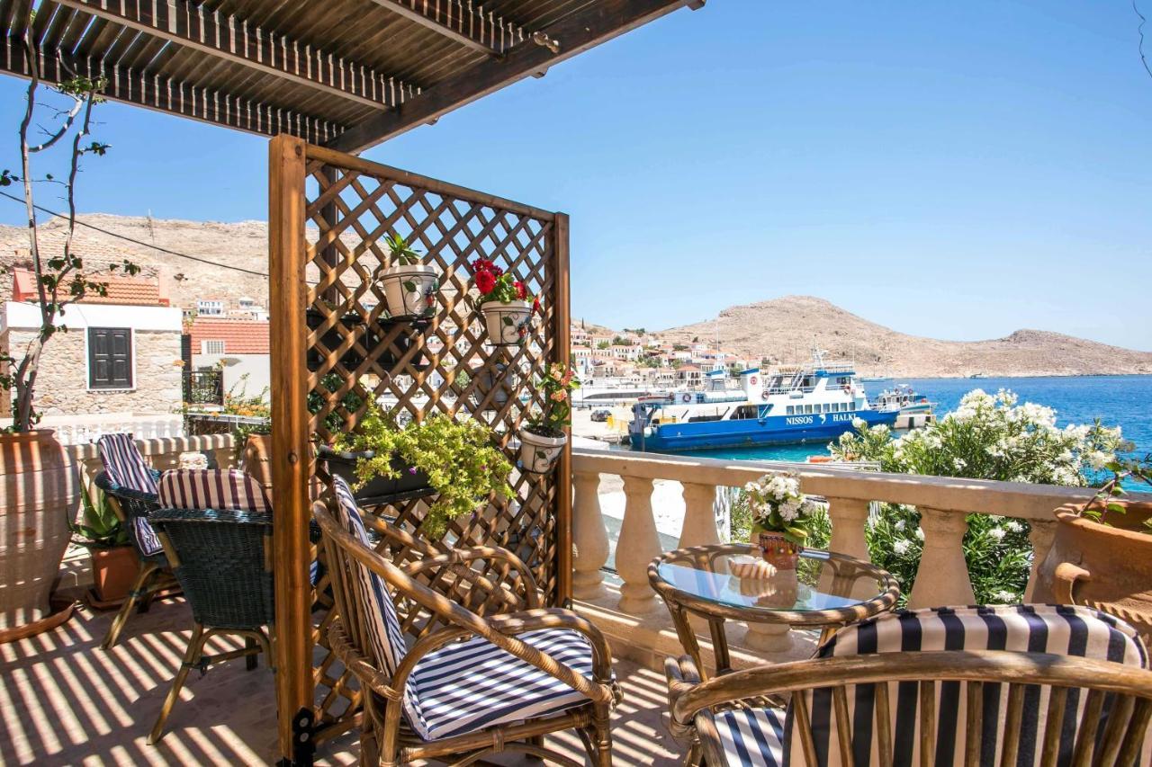 Annas Houses Chalki Town Exterior foto